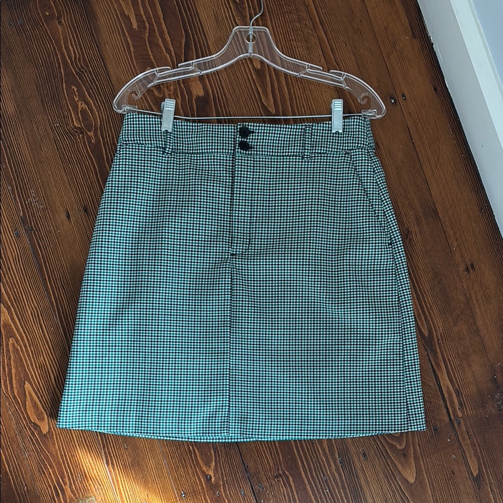 Banana Republic Green and White Pencil Skirt Knee-Length Casual